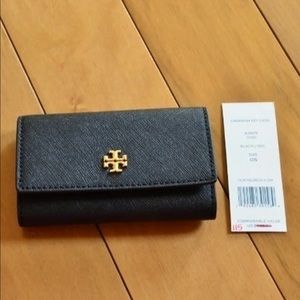 NWT Tory Burch Emerson Key Case 🖤